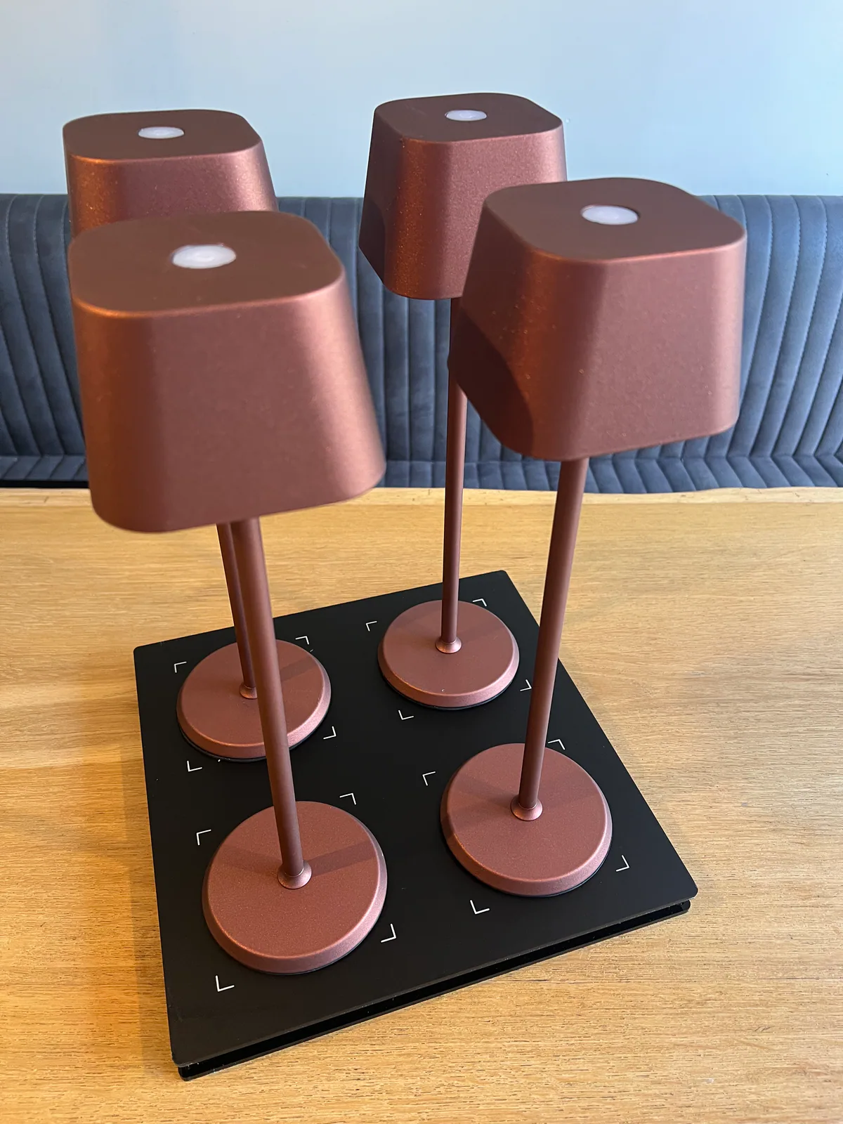 Caro Ruby Horeca Tafellamp 1 lamp + laadstation sfeerbeeld 4