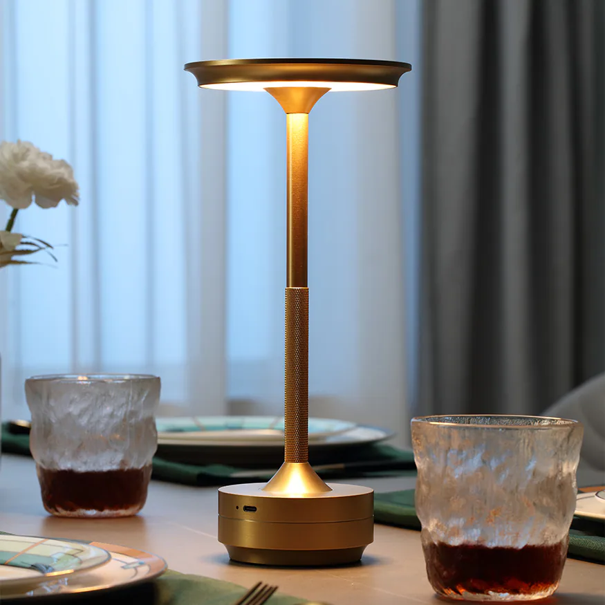 Eclips Tafellamp Goud sfeerbeeld 3