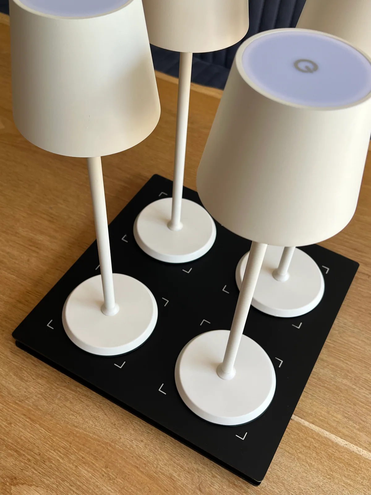 Norda Cream Horeca Tafellamp 1 lamp + laadstation sfeerbeeld 5