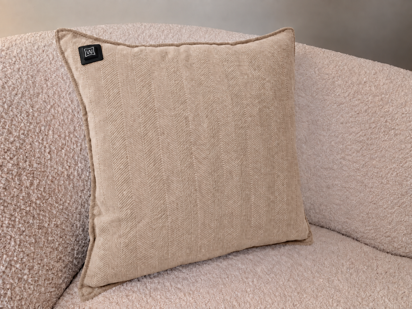 Beige Warmpi chenille warmtekussen 45x45cm met directe infraroodwarmte – Toon productfoto 3
