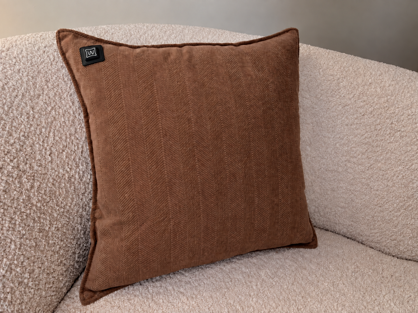 Bruin Warmpi chenille warmtekussen 45x45cm met directe infraroodwarmte – Toon productfoto 3