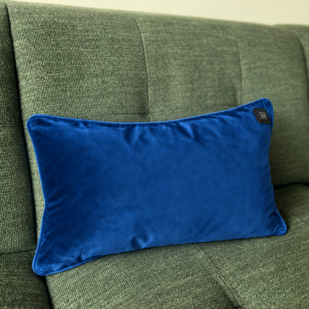 Dark Blue Warmpi velvet 50x30cm infrared heating pillow with soft velvet fabric – Show product photo 5
