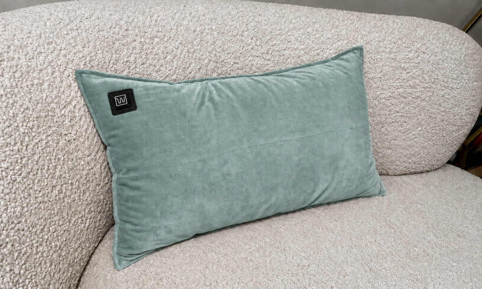Silver Green Warmpi velvet 50x30cm infrared heating pillow with soft velvet fabric – Show product photo 3