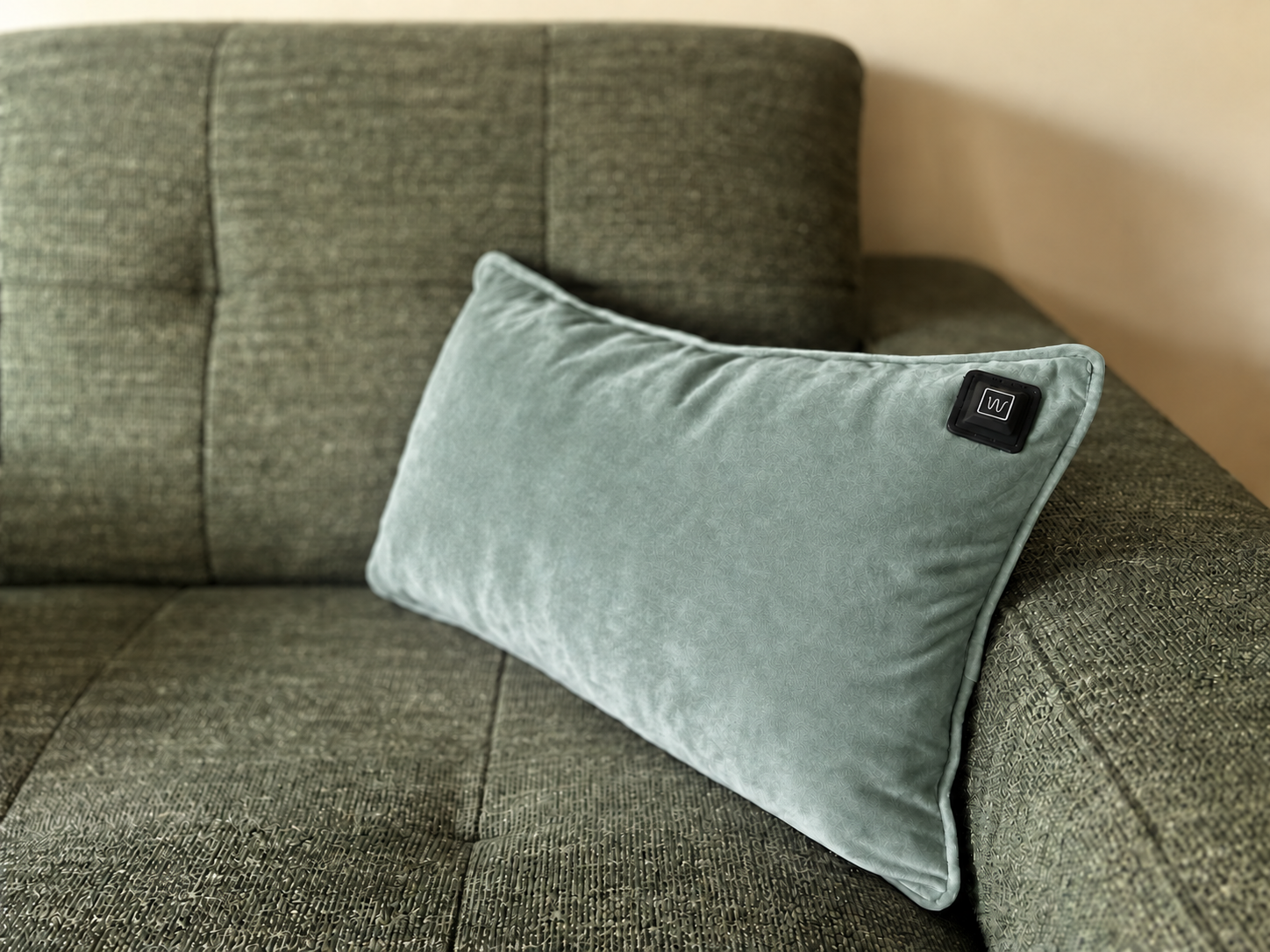 Silver Green Warmpi velvet 50x30cm infrared heating pillow with soft velvet fabric – Show product photo 2