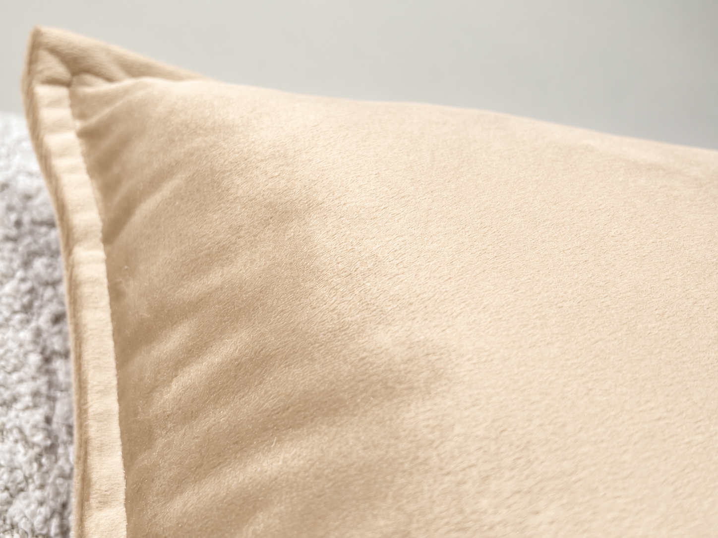 Warmpi Samt Beige 45x45cm Infrarot-Wärmekissen mit samtweichem Bezug – Produktfoto 2 anzeigen