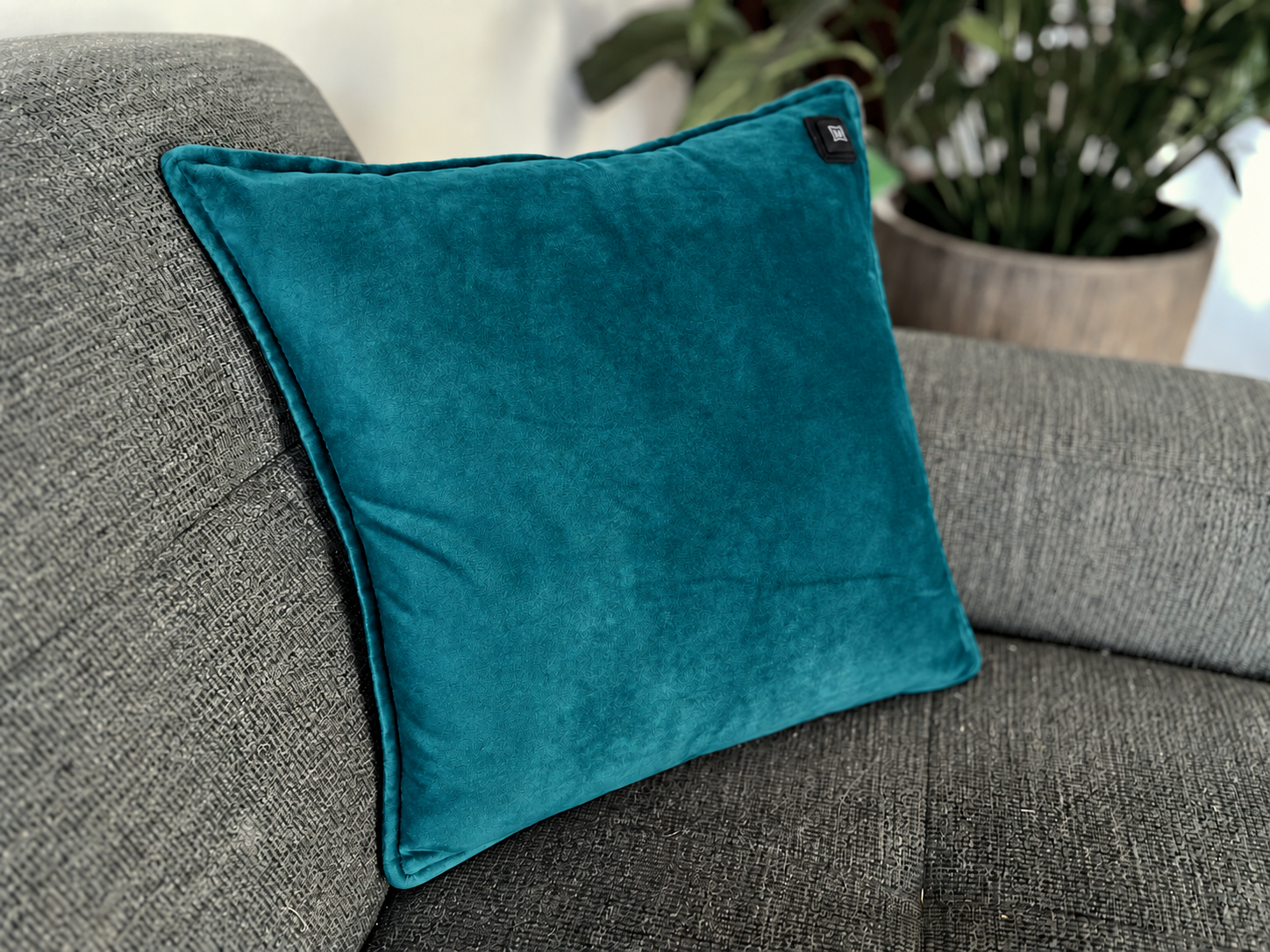 Warmpi Samt Petrolblau 45x45cm Infrarot-Wärmekissen mit samtweichem Bezug – Produktfoto 3 anzeigen